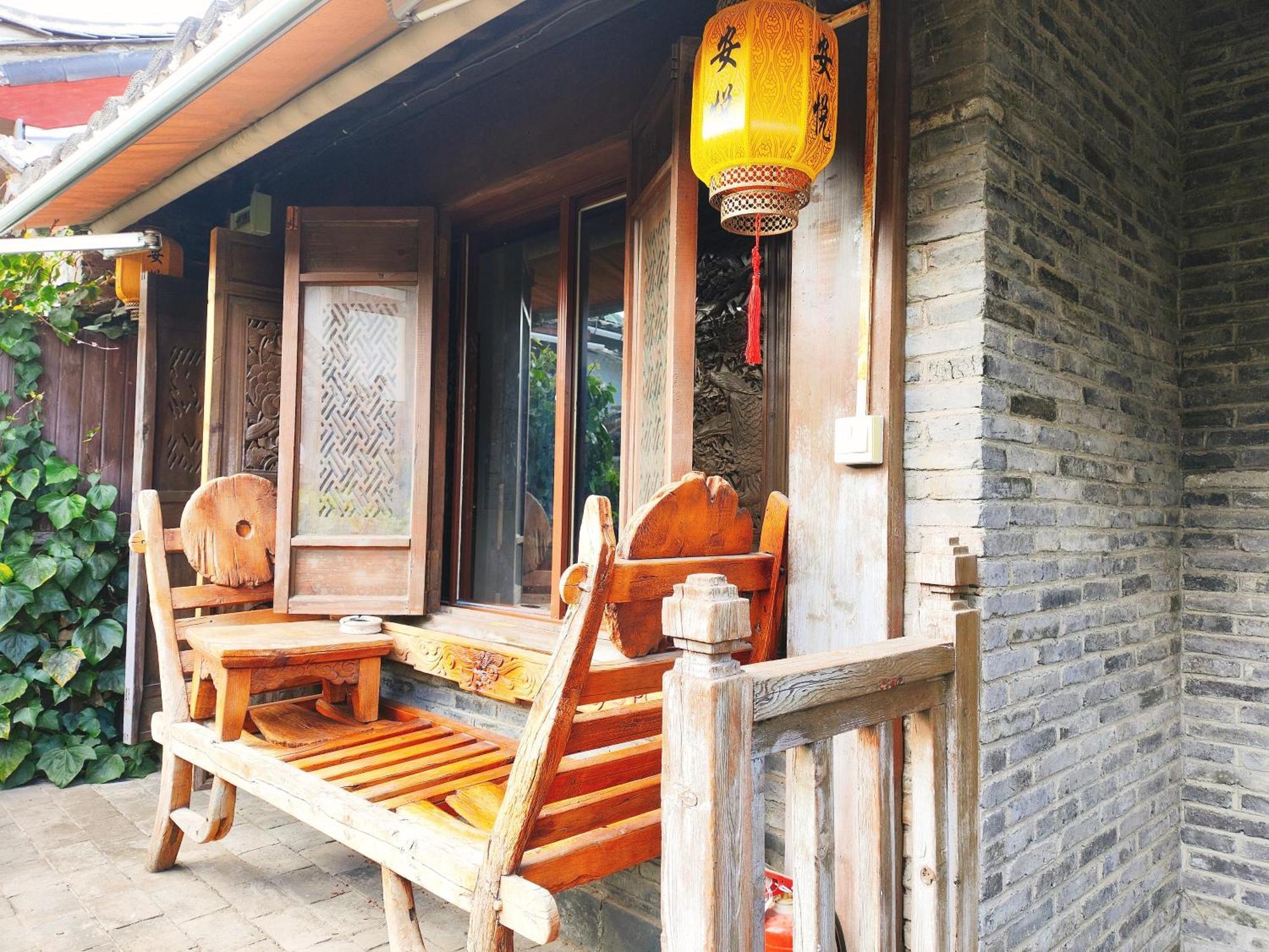 Big Tree Guesthouse - Naxi Old Style Ліцзян Екстер'єр фото